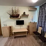 Daire 'oasis' Apartment, Nessebar